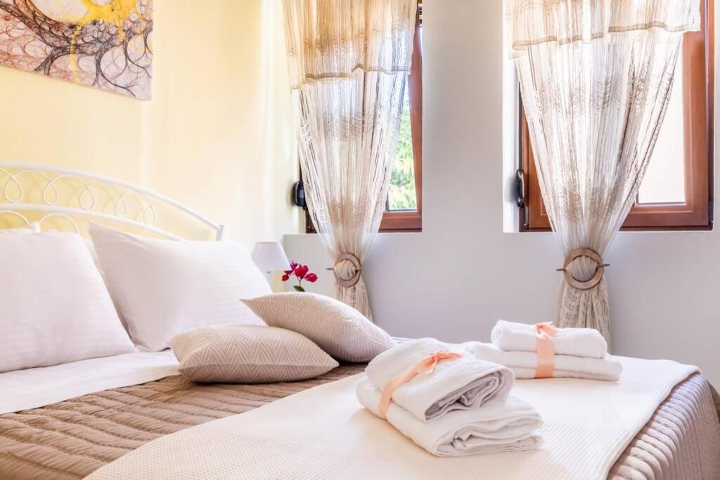 Meandros Apartment Garden View สโกเปลอสทาวน์ ภายนอก รูปภาพ