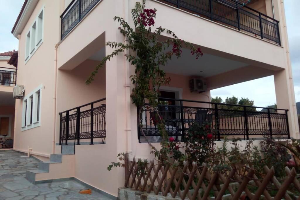 Meandros Apartment Garden View สโกเปลอสทาวน์ ภายนอก รูปภาพ
